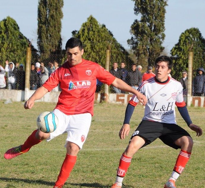 BEBO MARÍN ENTRENA CON VIALE FBC