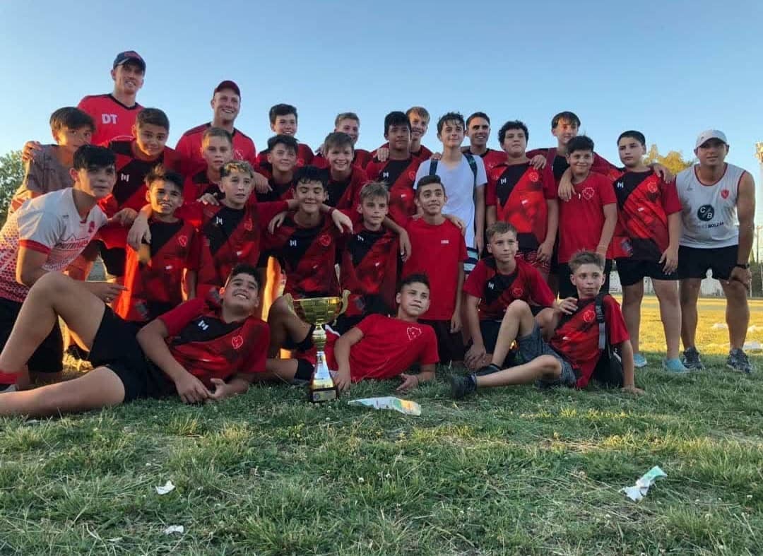 INDEPENDIENTE FBC, SARMIENTO Y LITORAL CAMPEONES EN FÚTBOL INFANTIL