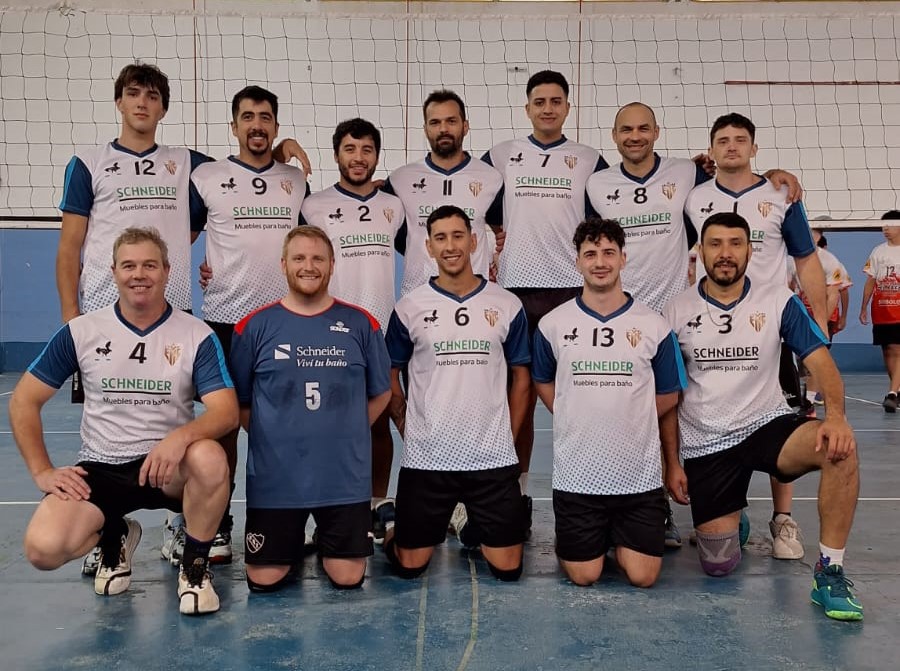 El plantel de Primera arrancó en Paraná Campaña