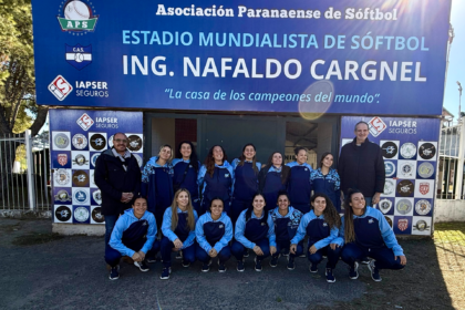El gobierno acompañó la despedida del seleccionado femenino de sóftbol