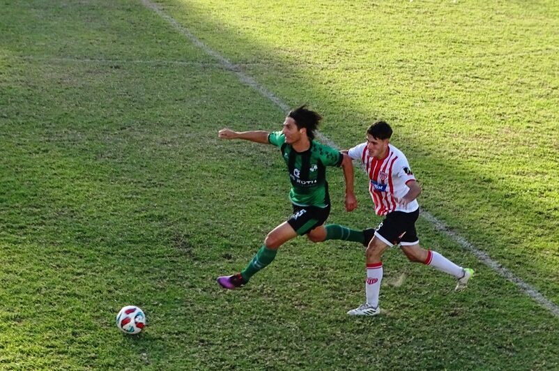 Unión ganó la semifinal de ida